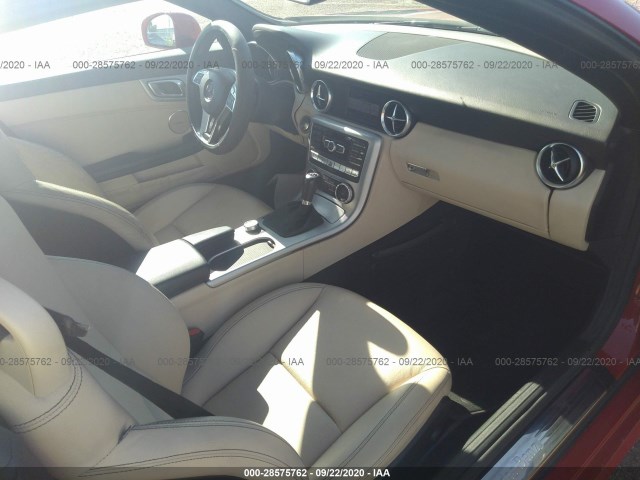 Photo 4 VIN: WDDPK4HA1DF056003 - MERCEDES-BENZ SLK-CLASS 