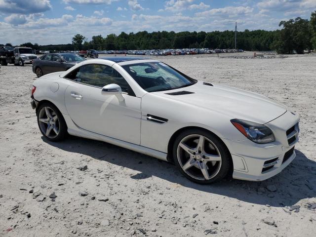 Photo 3 VIN: WDDPK4HA1FF096861 - MERCEDES-BENZ SLK-CLASS 