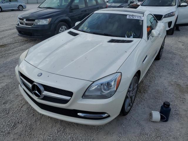 Photo 1 VIN: WDDPK4HA1FF106885 - MERCEDES-BENZ SLK 250 