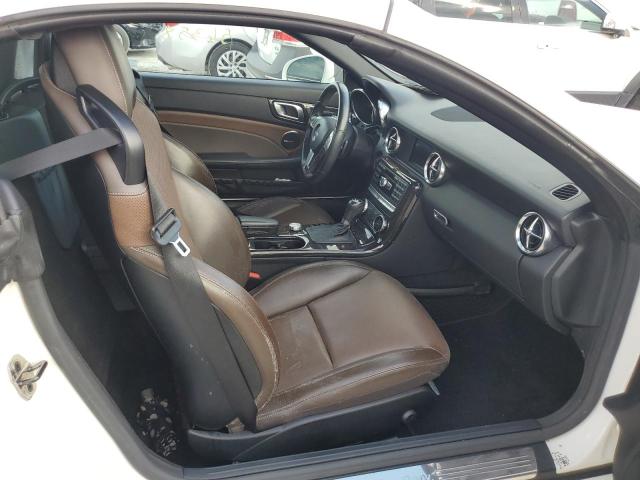 Photo 4 VIN: WDDPK4HA1FF106885 - MERCEDES-BENZ SLK 250 