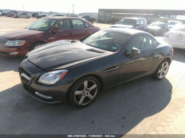 Photo 1 VIN: WDDPK4HA2CF035126 - MERCEDES-BENZ SLK-CLASS 