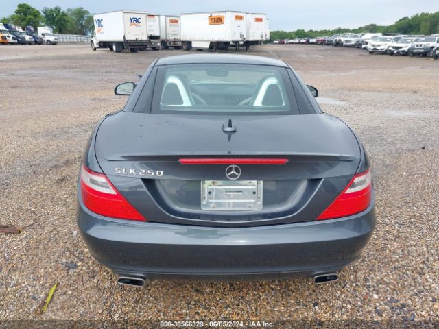 Photo 7 VIN: WDDPK4HA2DF052574 - MERCEDES-BENZ SLK-CLASS 