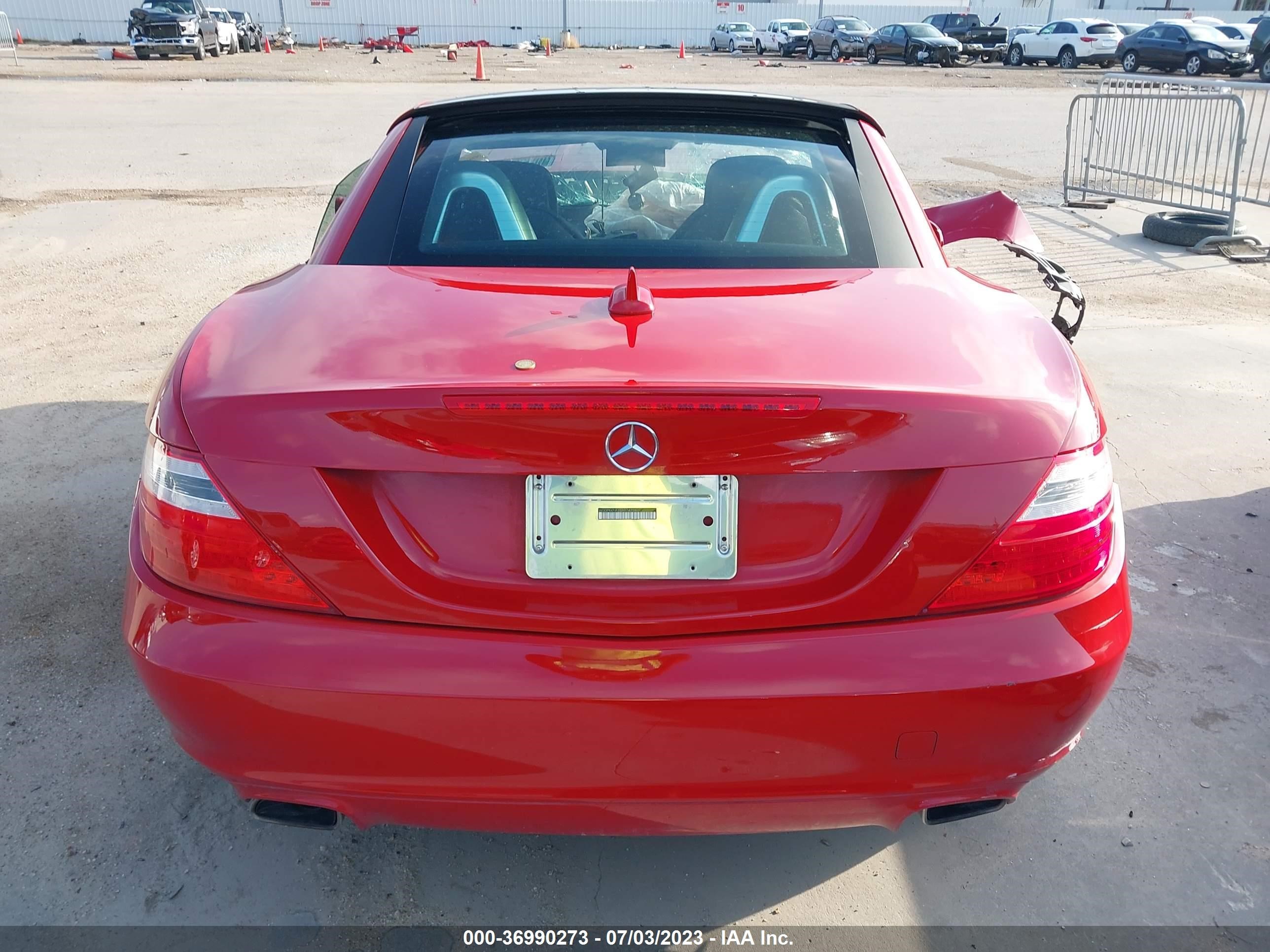 Photo 15 VIN: WDDPK4HA2EF074706 - MERCEDES-BENZ SLK-KLASSE 