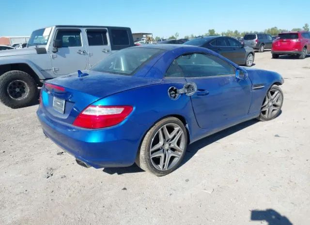 Photo 3 VIN: WDDPK4HA4CF036374 - MERCEDES-BENZ SLK-CLASS 