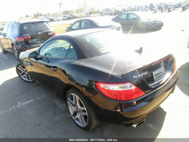 Photo 2 VIN: WDDPK4HA4FF104483 - MERCEDES-BENZ SLK-CLASS 