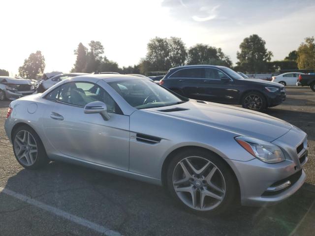 Photo 3 VIN: WDDPK4HA5DF056442 - MERCEDES-BENZ SLK-CLASS 