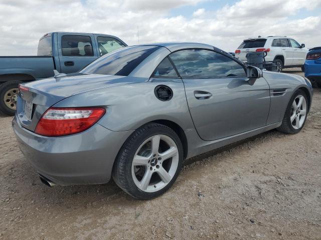 Photo 2 VIN: WDDPK4HA6CF046002 - MERCEDES-BENZ SLK 250 