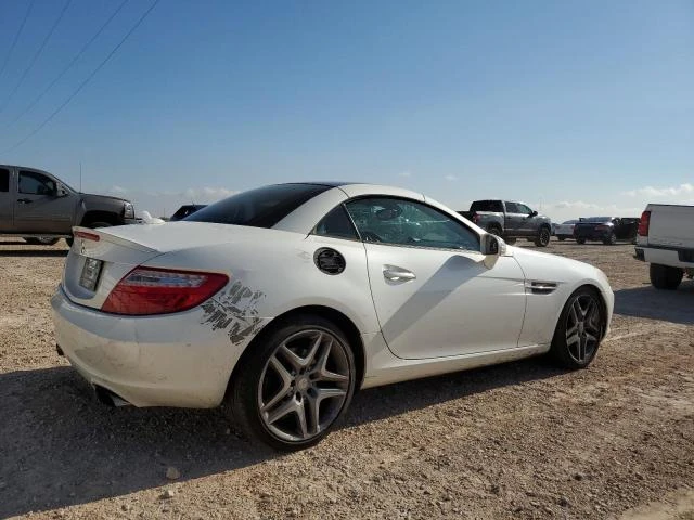 Photo 2 VIN: WDDPK4HA6DF065540 - MERCEDES-BENZ SLK 250 