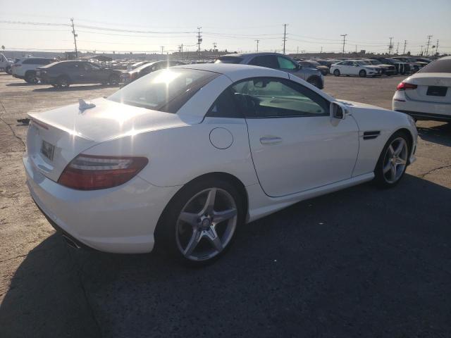 Photo 2 VIN: WDDPK4HA8FF096923 - MERCEDES-BENZ SLK 250 