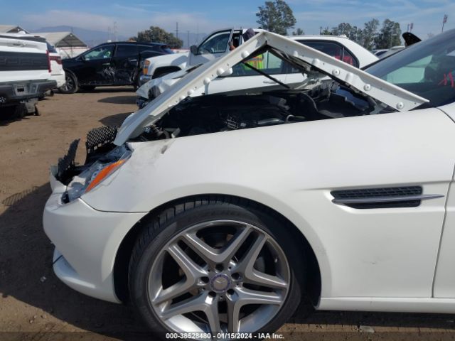 Photo 5 VIN: WDDPK4HA8FF099501 - MERCEDES-BENZ SLK 250 