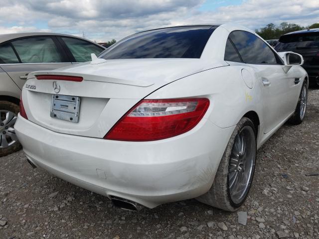 Photo 3 VIN: WDDPK4HA8FF099675 - MERCEDES-BENZ SLK 250 