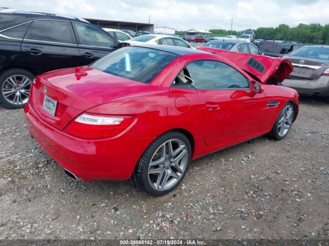 Photo 3 VIN: WDDPK4HA8FF112800 - MERCEDES-BENZ SLK-CLASS 