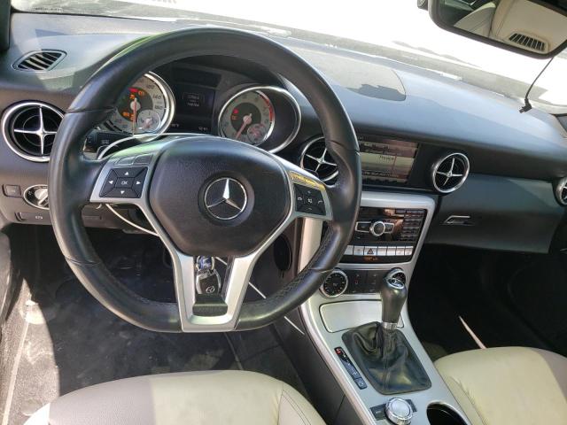 Photo 8 VIN: WDDPK4HA9EF081216 - MERCEDES-BENZ SLK 250 