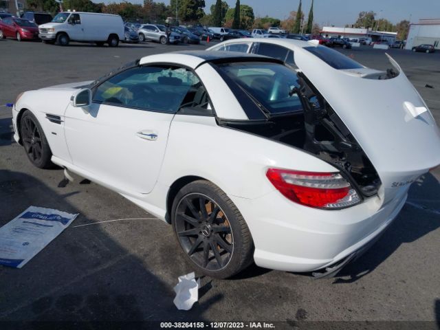 Photo 2 VIN: WDDPK4HA9EF094905 - MERCEDES-BENZ SLK 250 