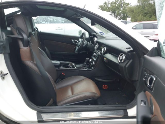 Photo 4 VIN: WDDPK4HAXFF099208 - MERCEDES-BENZ SLK-CLASS 