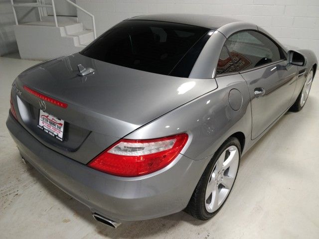 Photo 4 VIN: WDDPK5HA0CF021957 - MERCEDES-BENZ SLK-CLASS 