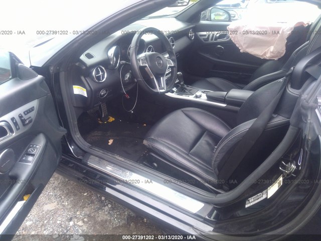 Photo 4 VIN: WDDPK5HA1CF016041 - MERCEDES-BENZ SLK-CLASS 