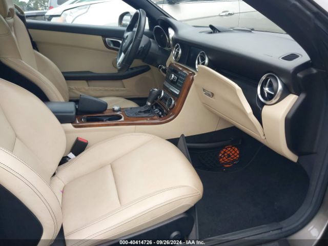 Photo 4 VIN: WDDPK5HAXGF117620 - MERCEDES-BENZ SLK-CLASS 