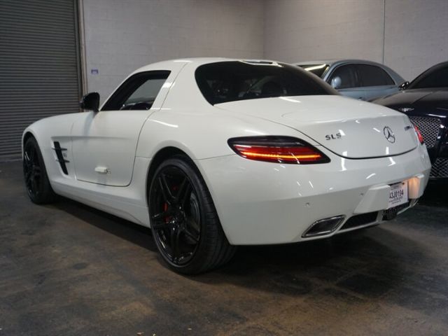 Photo 6 VIN: WDDRJ7JA4EA010915 - MERCEDES-BENZ SLS AMG GT 