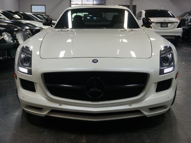 Photo 8 VIN: WDDRJ7JA4EA010915 - MERCEDES-BENZ SLS AMG GT 