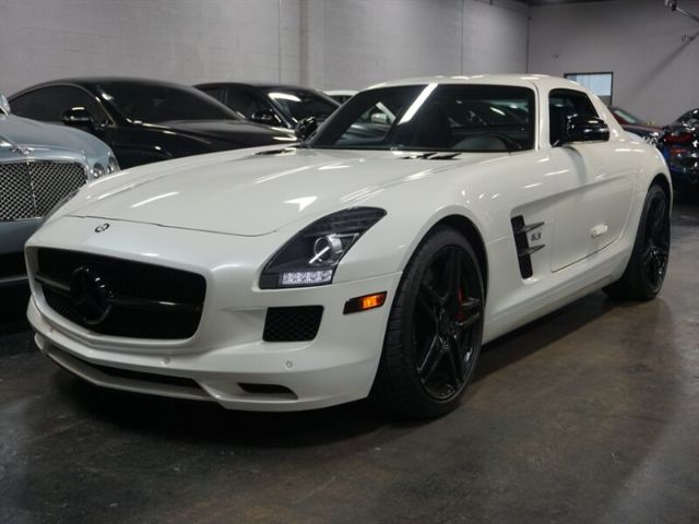 Photo 1 VIN: WDDRJ7JA4EA010915 - MERCEDES-BENZ SLS AMG GT 