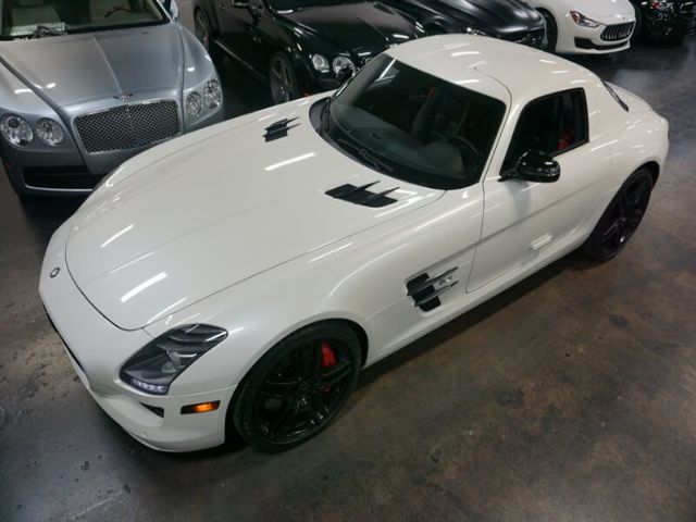 Photo 2 VIN: WDDRJ7JA4EA010915 - MERCEDES-BENZ SLS AMG GT 