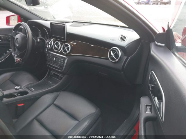 Photo 4 VIN: WDDSJ4EB0FN208002 - MERCEDES-BENZ CLA 250 