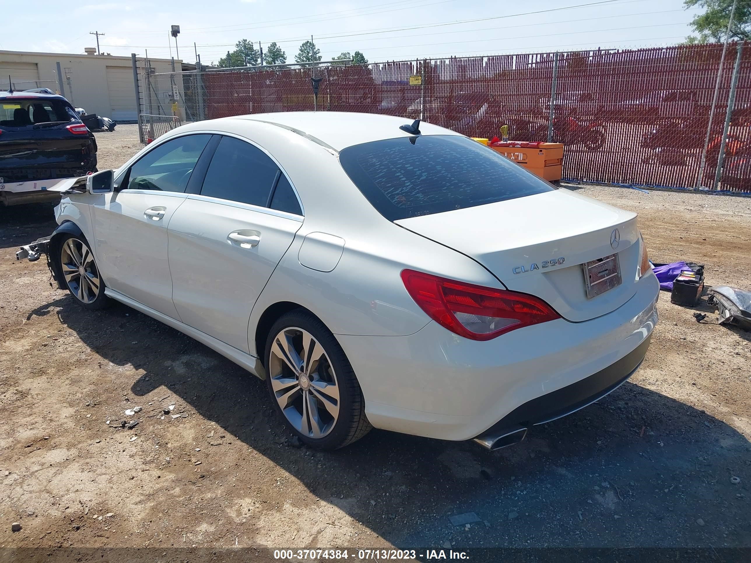 Photo 2 VIN: WDDSJ4EB0GN305279 - MERCEDES-BENZ CLA-KLASSE 