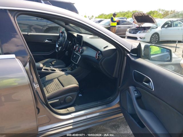 Photo 4 VIN: WDDSJ4EB0GN369371 - MERCEDES-BENZ CLA-CLASS 