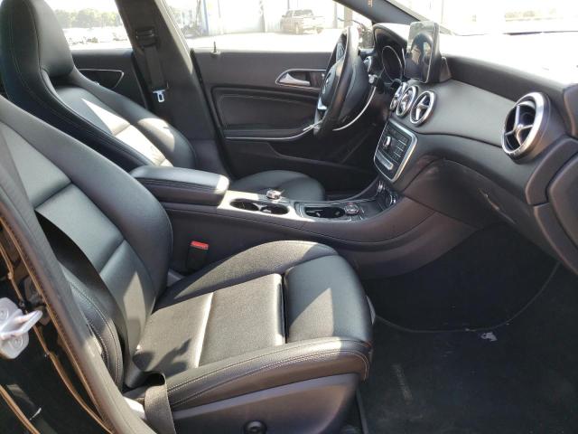 Photo 4 VIN: WDDSJ4EB0JN573983 - MERCEDES-BENZ CLA 250 