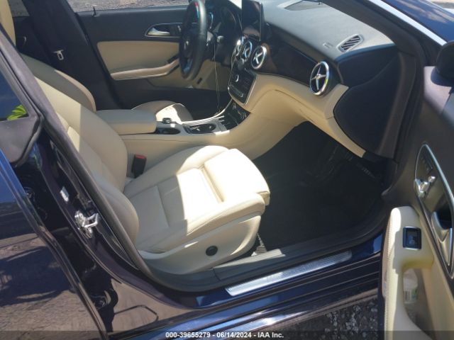 Photo 4 VIN: WDDSJ4EB0JN693797 - MERCEDES-BENZ CLA-CLASS 