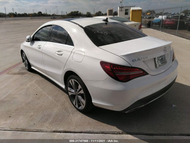 Photo 2 VIN: WDDSJ4EB0KN768242 - MERCEDES-BENZ CLA 