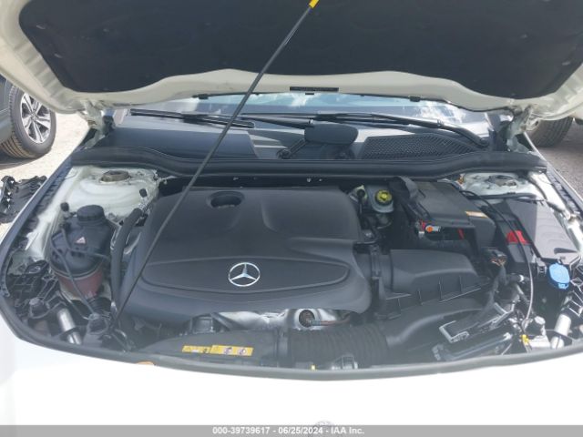 Photo 9 VIN: WDDSJ4EB1FN183773 - MERCEDES-BENZ CLA-CLASS 