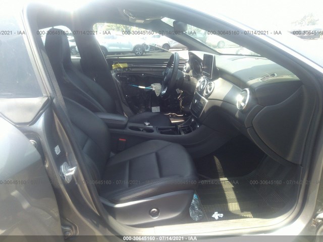 Photo 4 VIN: WDDSJ4EB1FN186950 - MERCEDES-BENZ CLA-CLASS 