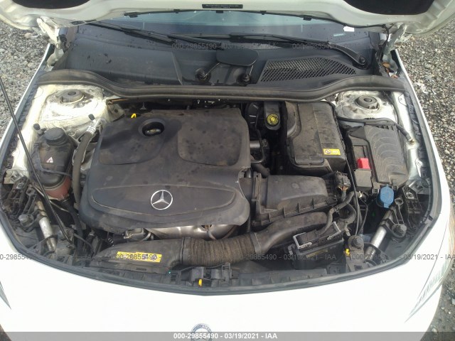 Photo 9 VIN: WDDSJ4EB1FN202435 - MERCEDES-BENZ CLA-CLASS 