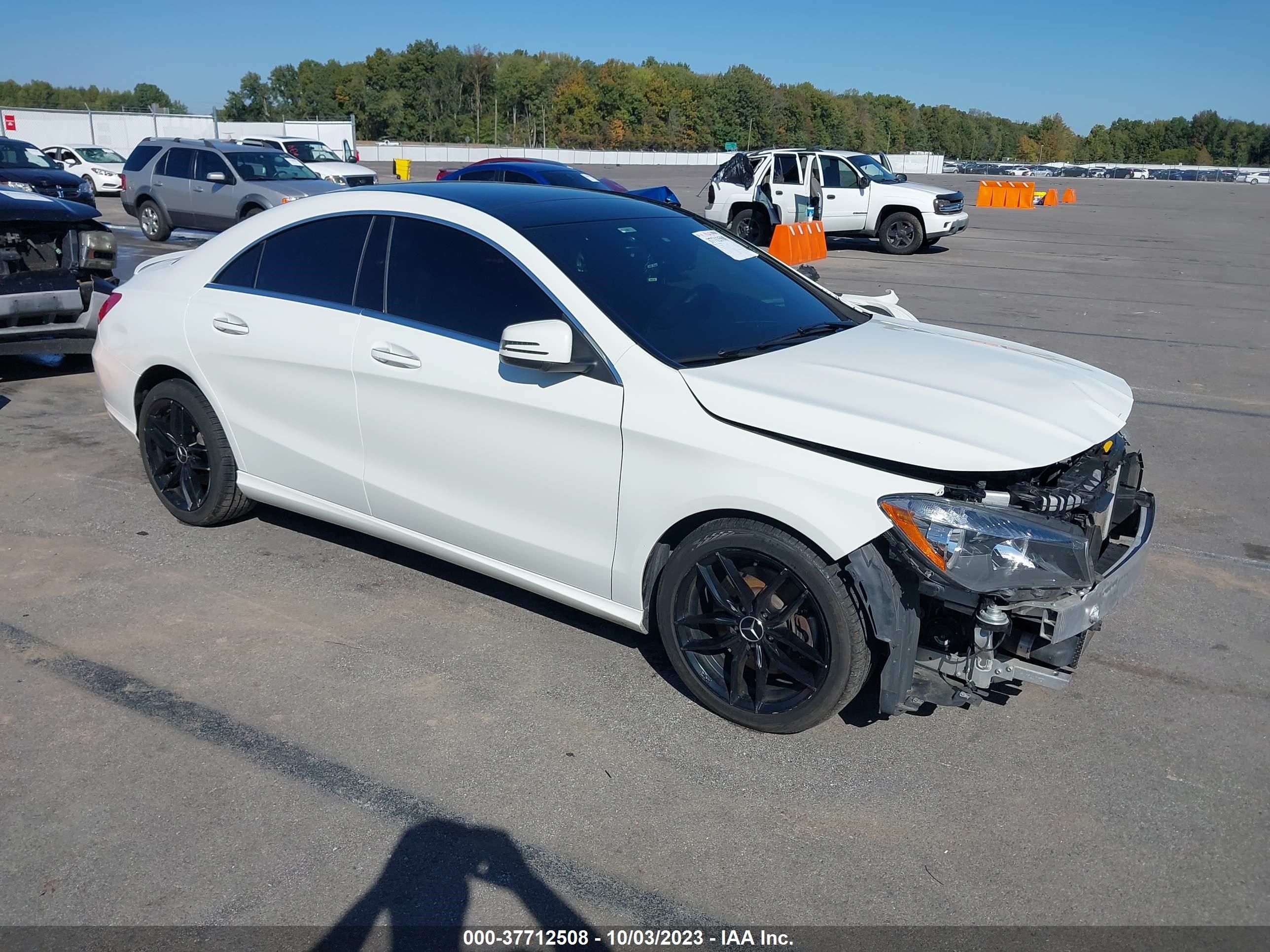 Photo 0 VIN: WDDSJ4EB1FN261890 - MERCEDES-BENZ CLA-KLASSE 