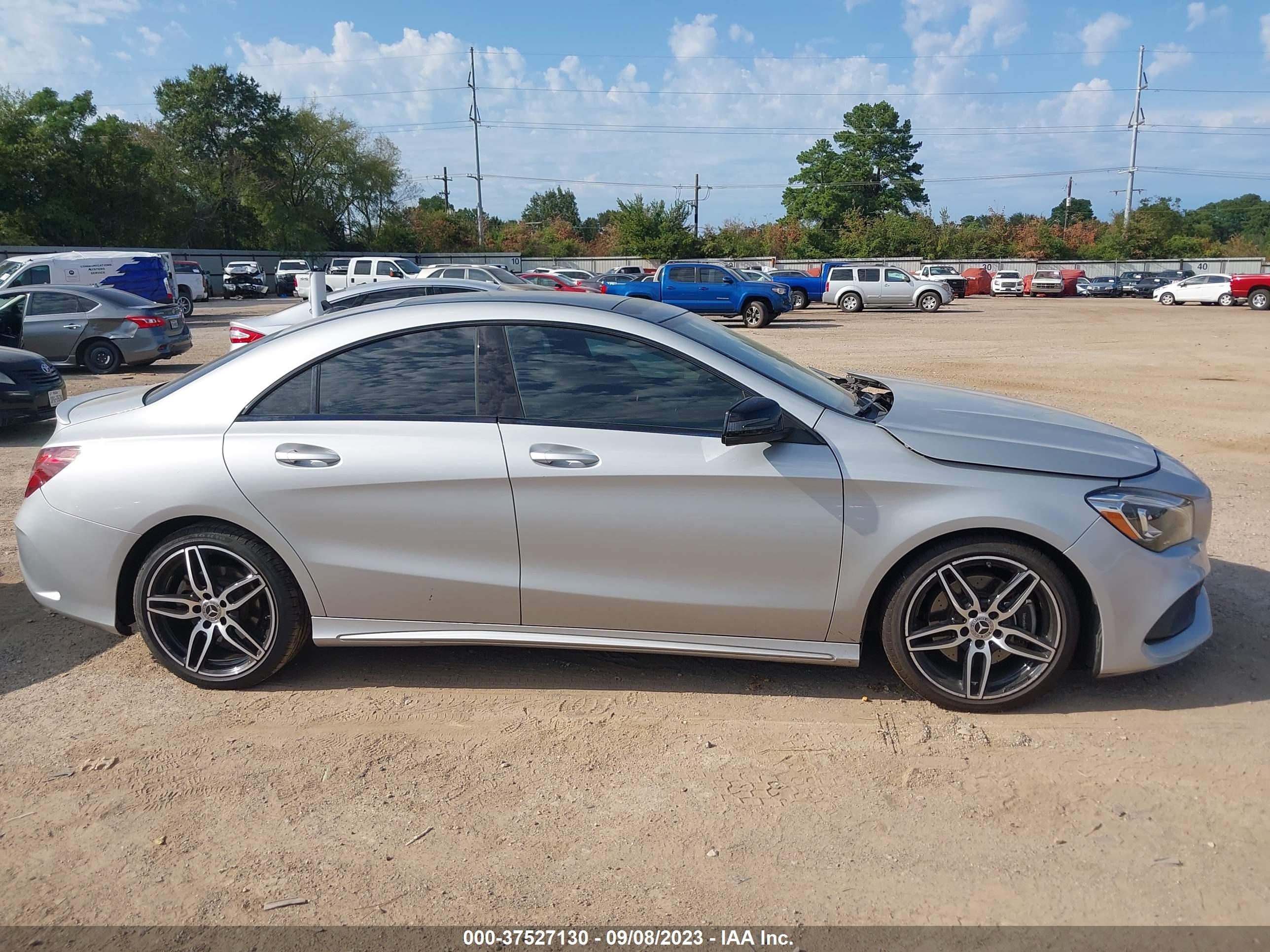 Photo 12 VIN: WDDSJ4EB1JN589285 - MERCEDES-BENZ CLA-KLASSE 