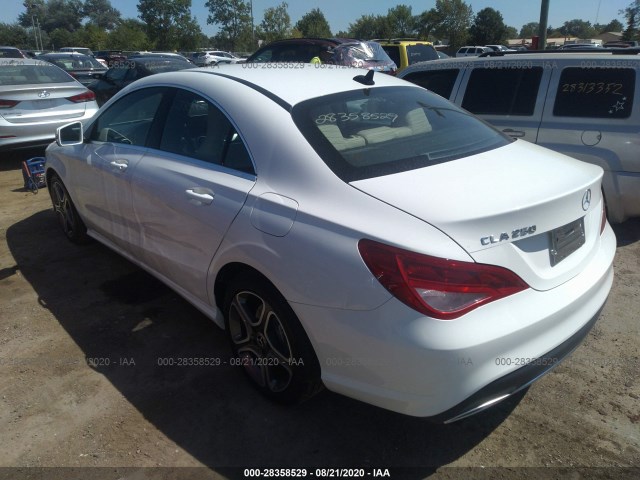 Photo 2 VIN: WDDSJ4EB1KN724816 - MERCEDES-BENZ CLA 