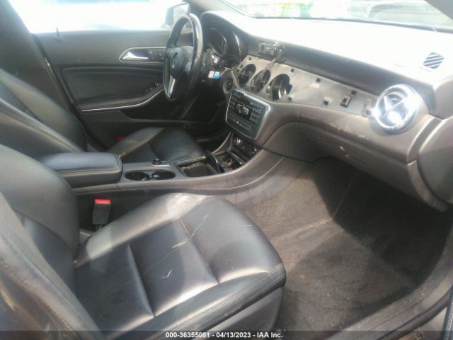 Photo 4 VIN: WDDSJ4EB2EN044735 - MERCEDES-BENZ CLA 250 