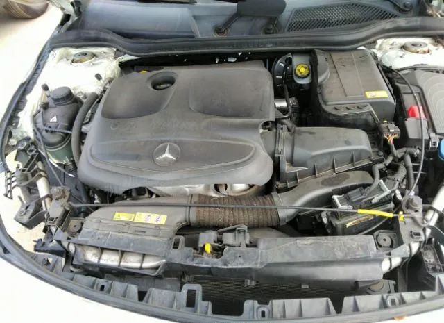 Photo 9 VIN: WDDSJ4EB2EN105971 - MERCEDES-BENZ CLA-CLASS 