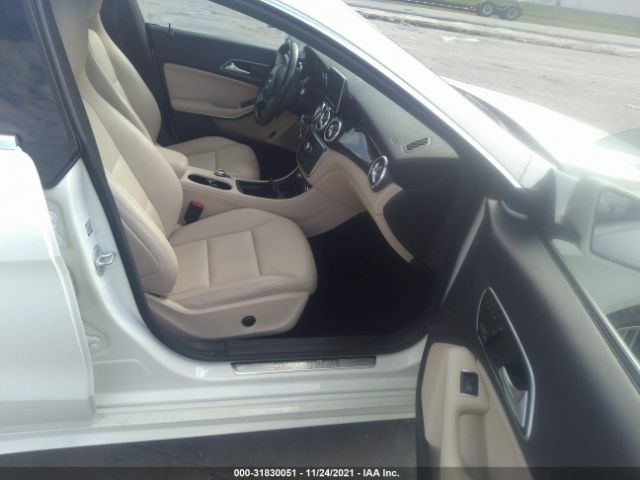 Photo 4 VIN: WDDSJ4EB2EN113021 - MERCEDES-BENZ CLA-CLASS 