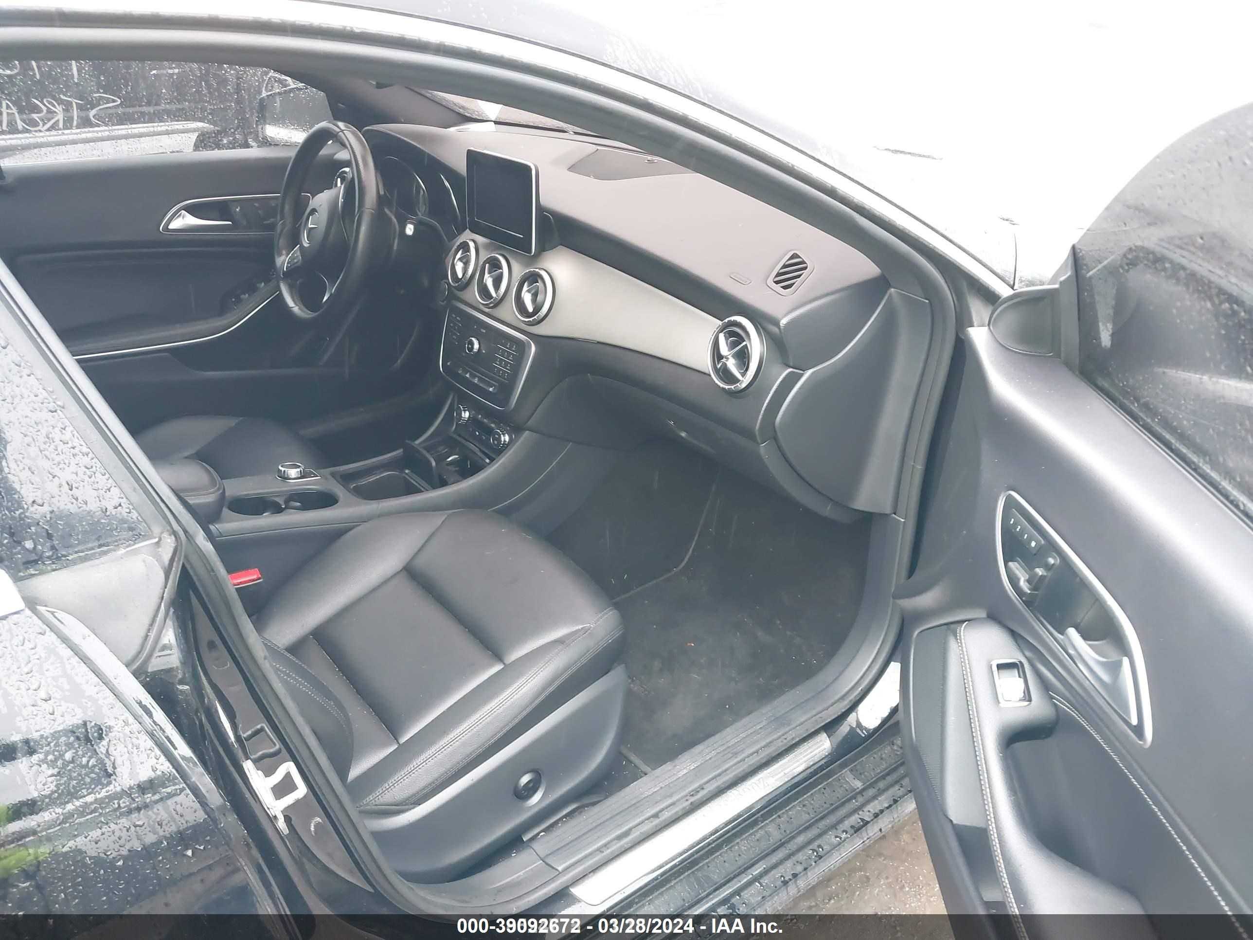 Photo 5 VIN: WDDSJ4EB2FN171762 - MERCEDES-BENZ CLA-KLASSE 