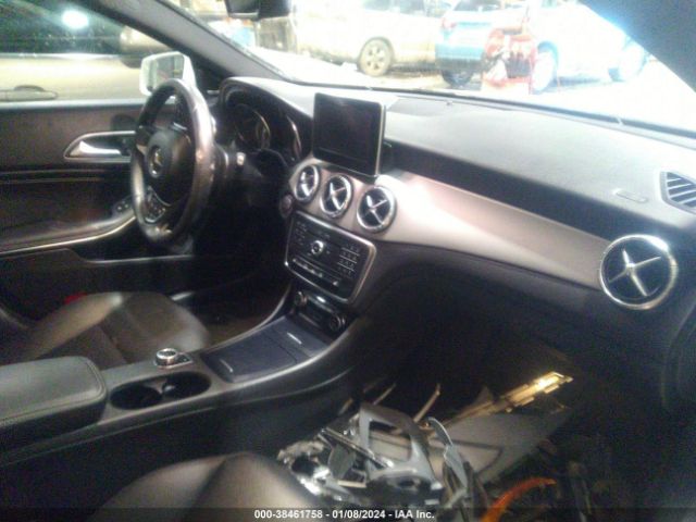 Photo 4 VIN: WDDSJ4EB2FN212567 - MERCEDES-BENZ CLA 250 