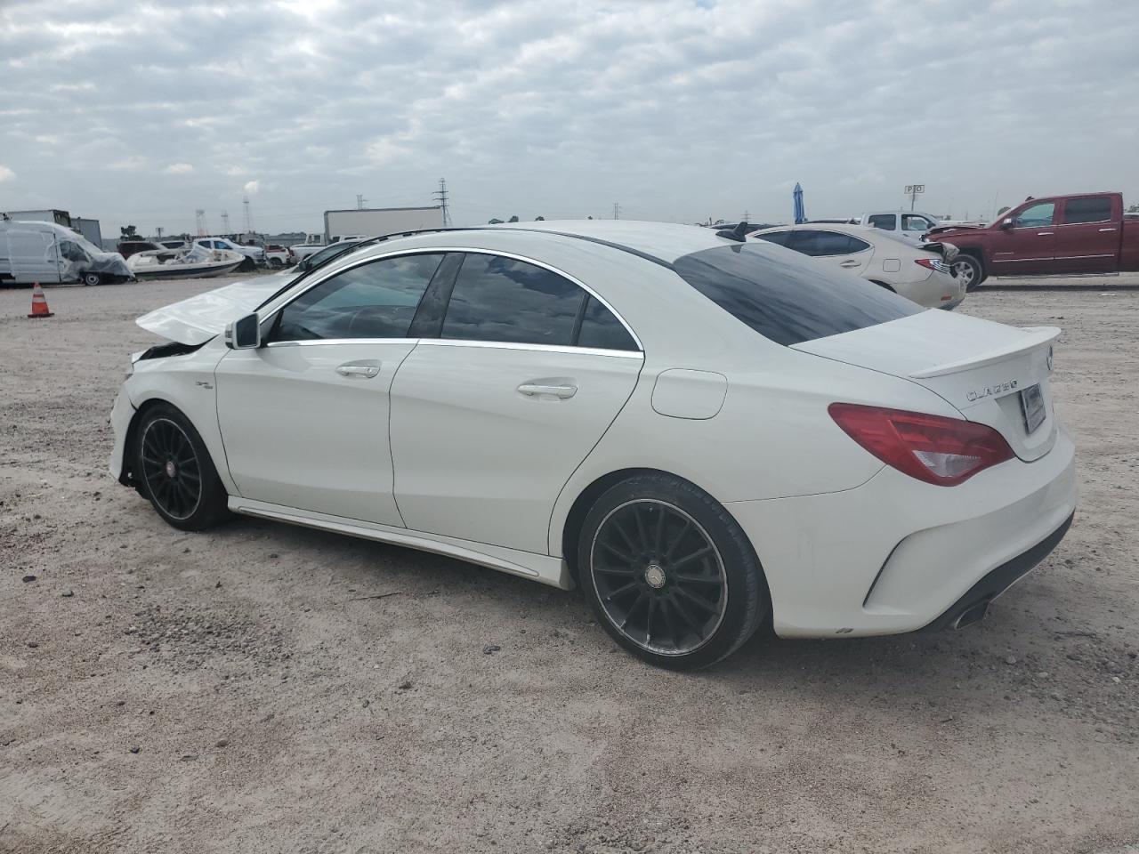 Photo 1 VIN: WDDSJ4EB2FN244015 - MERCEDES-BENZ CLA-KLASSE 