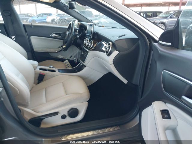 Photo 4 VIN: WDDSJ4EB2FN274292 - MERCEDES-BENZ CLA 