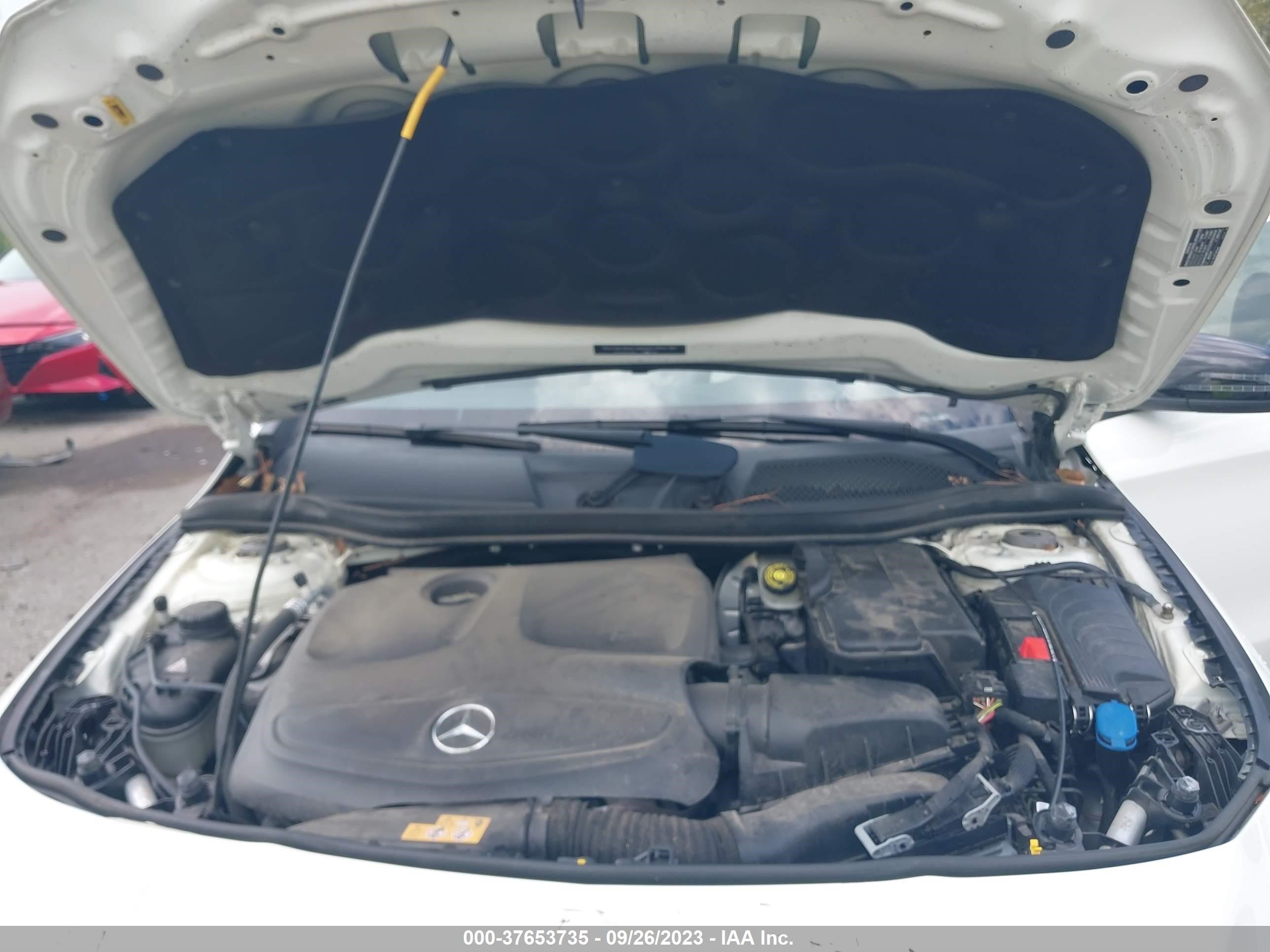 Photo 9 VIN: WDDSJ4EB2JN521089 - MERCEDES-BENZ CLA-KLASSE 