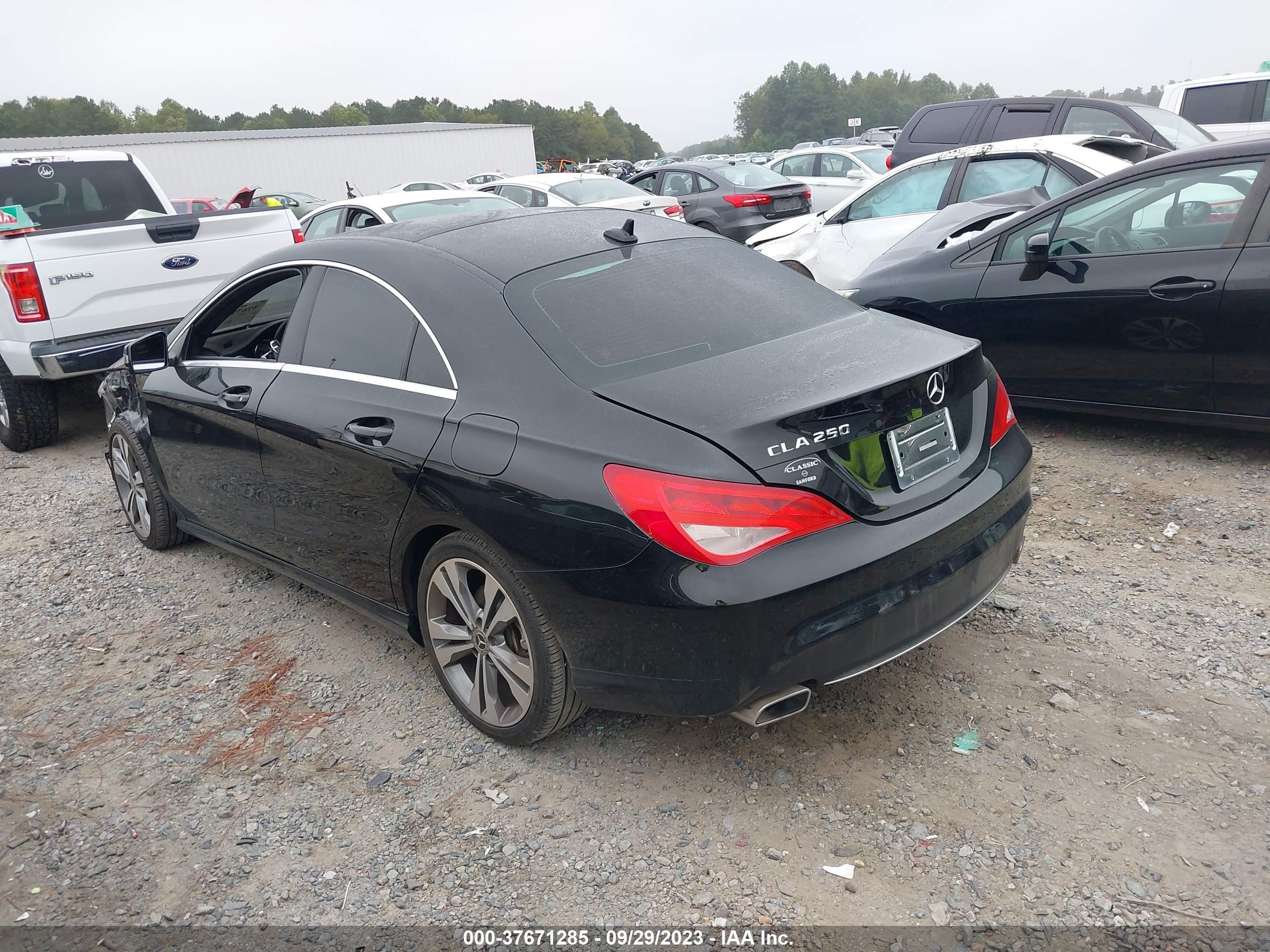 Photo 2 VIN: WDDSJ4EB3FN224534 - MERCEDES-BENZ CLA-KLASSE 