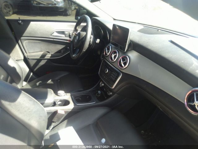 Photo 4 VIN: WDDSJ4EB3GN325624 - MERCEDES-BENZ CLA 