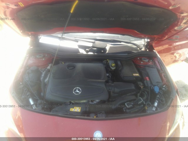 Photo 9 VIN: WDDSJ4EB3GN338647 - MERCEDES-BENZ CLA 