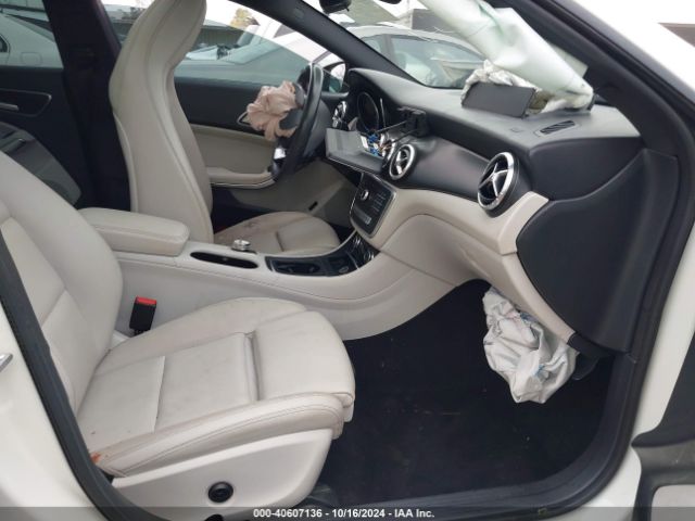 Photo 4 VIN: WDDSJ4EB3JN548303 - MERCEDES-BENZ CLA-CLASS 